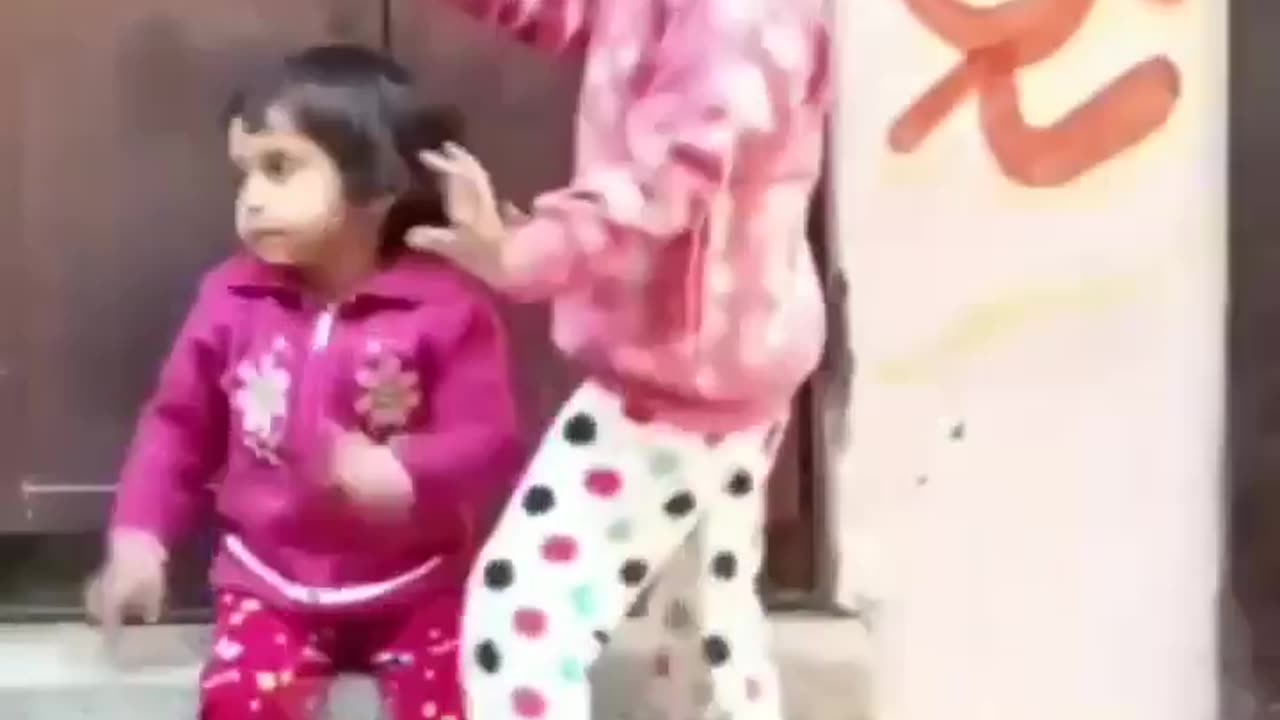 Cute Baby Dance .....👌👌🤩