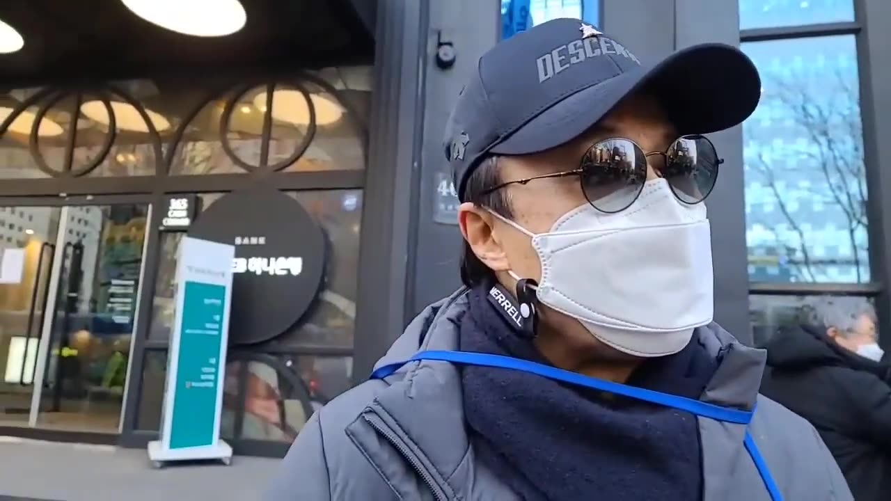 20210120_V3_S01(HN9TYRGRuzc)전반적으로 살기어려워! 못살겠다 갈아보자! 강남역에서