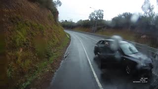 Truck Narrowly Avoids Three Car Collision