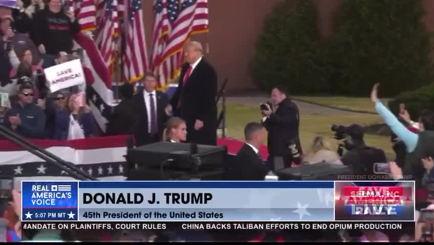 Trump enters the stage in NC.