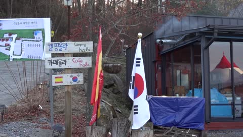 Various items in the Korean camping site. 4