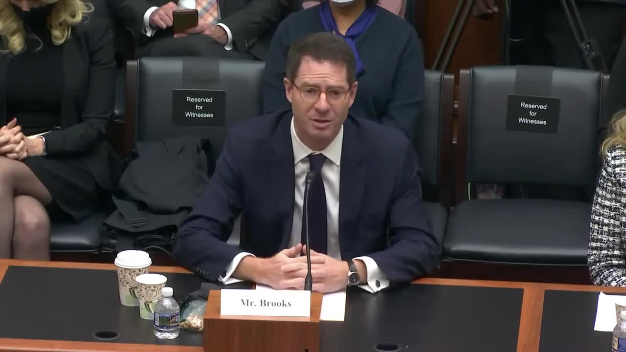 watch-crypto-expert-explain-the-blockchain-to-congress-givefastlink