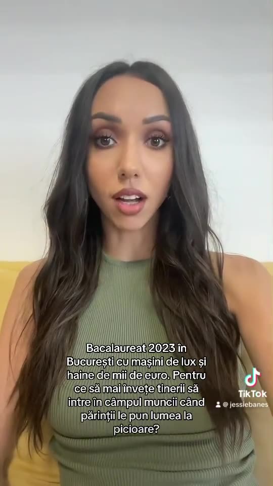 Bacalaureat 2023 în București cu mașini de lux și haine de mii de euro