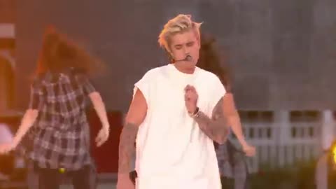 Justin Bieber - Sorry (Live From The Ellen Show)