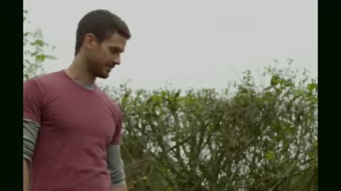 Exclusive movie clip ,,kissing ,,,,