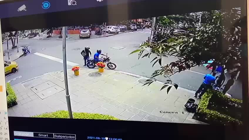 Video: Cámara grabó atraco en el sector de Sotomayor, en Bucaramanga