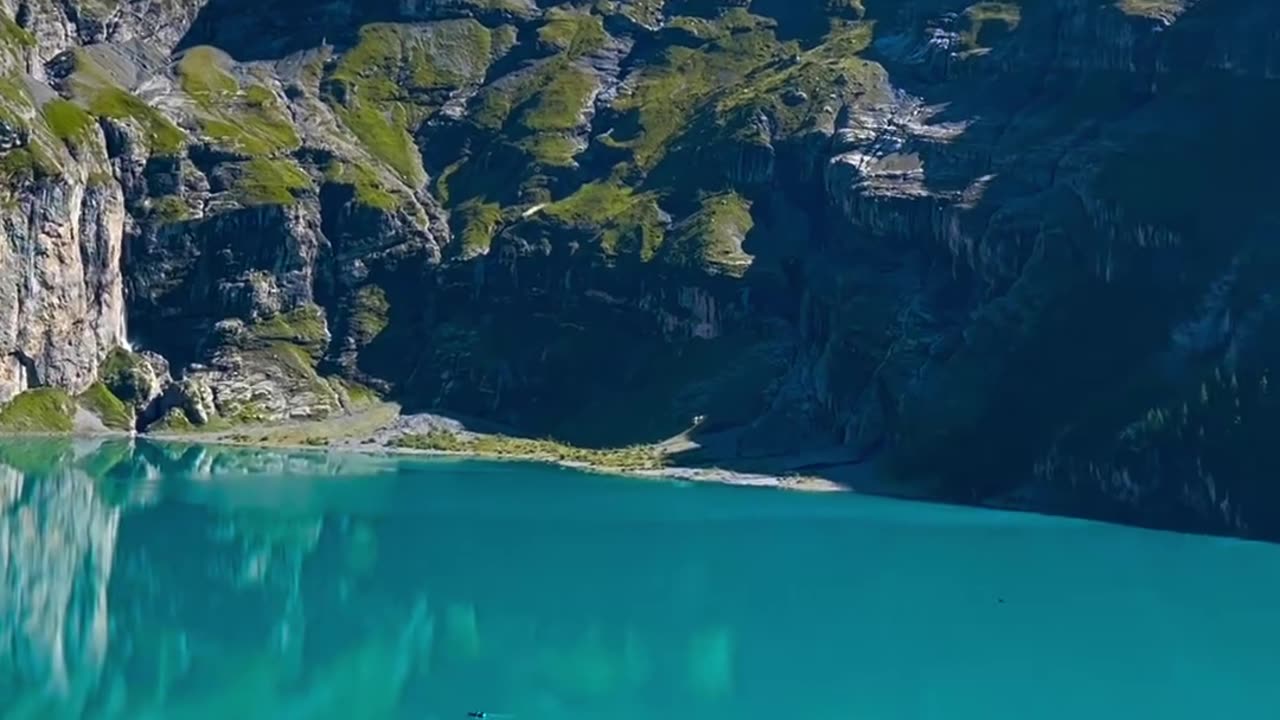Oeschinen Lake,Switzerland 📍🇨🇭 Wonderland 😍