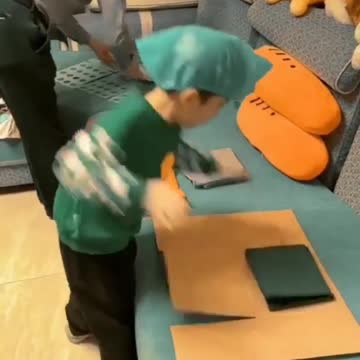 CHINESE KID GETTING READY FOR NIKE | Insane