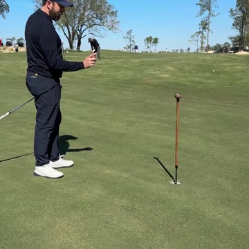 Rick Shiels doing Rick Shiels things #golf #rick #shiels #swing #read #put #wedge #club #green