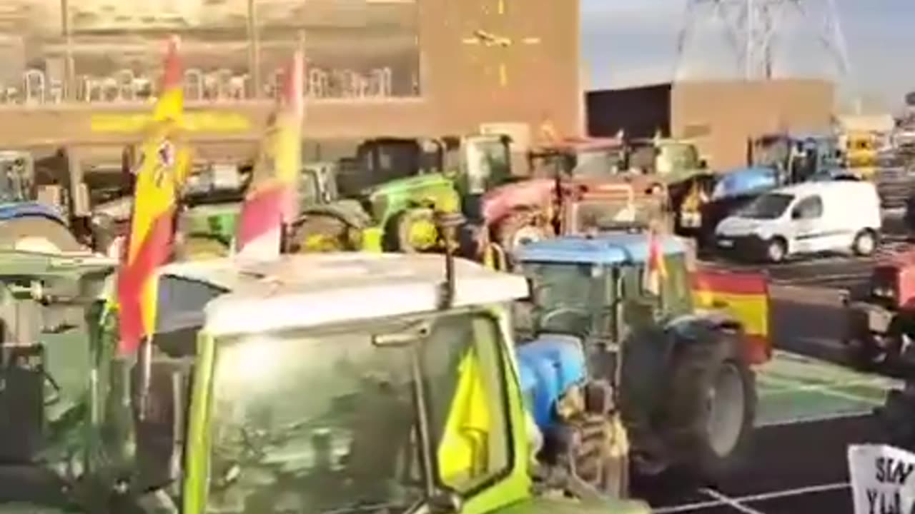 BLOQUEO A LA TRACTORADA NACIONAL, ESPAÑA FEBRERO 2024