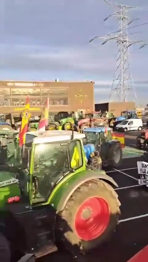 BLOQUEO A LA TRACTORADA NACIONAL, ESPAÑA FEBRERO 2024