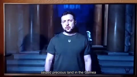 Hackers hacked Russian TV in Crimea, showing Zelensky's address and the flag of Ukraine
