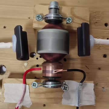 Magnetic field works #shorts #youtubeshorts #ytshorts