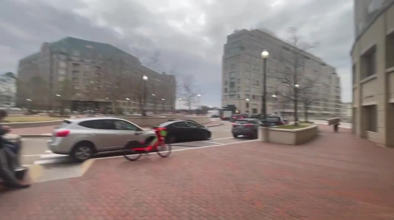 Meanwhile in Washington DC- Another Empty Testing Site in a Former CVS