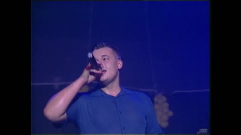 Руки вверх