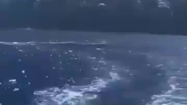 Scary moment when an island volcano in Stromboli erupt right in front of a tour boat in 2019