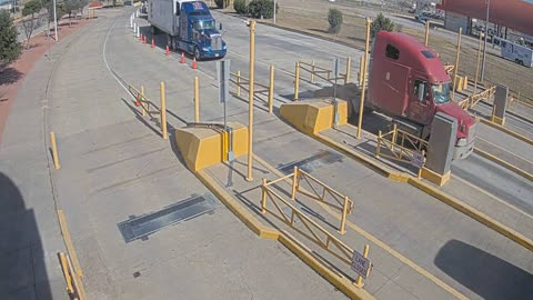 2024-01-29 - Puente Internacional 3 (viendo hacia Laredo, Texas)