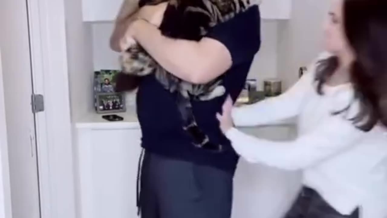 Who_do_you_guys_think_they_love_more__#shorts(480p