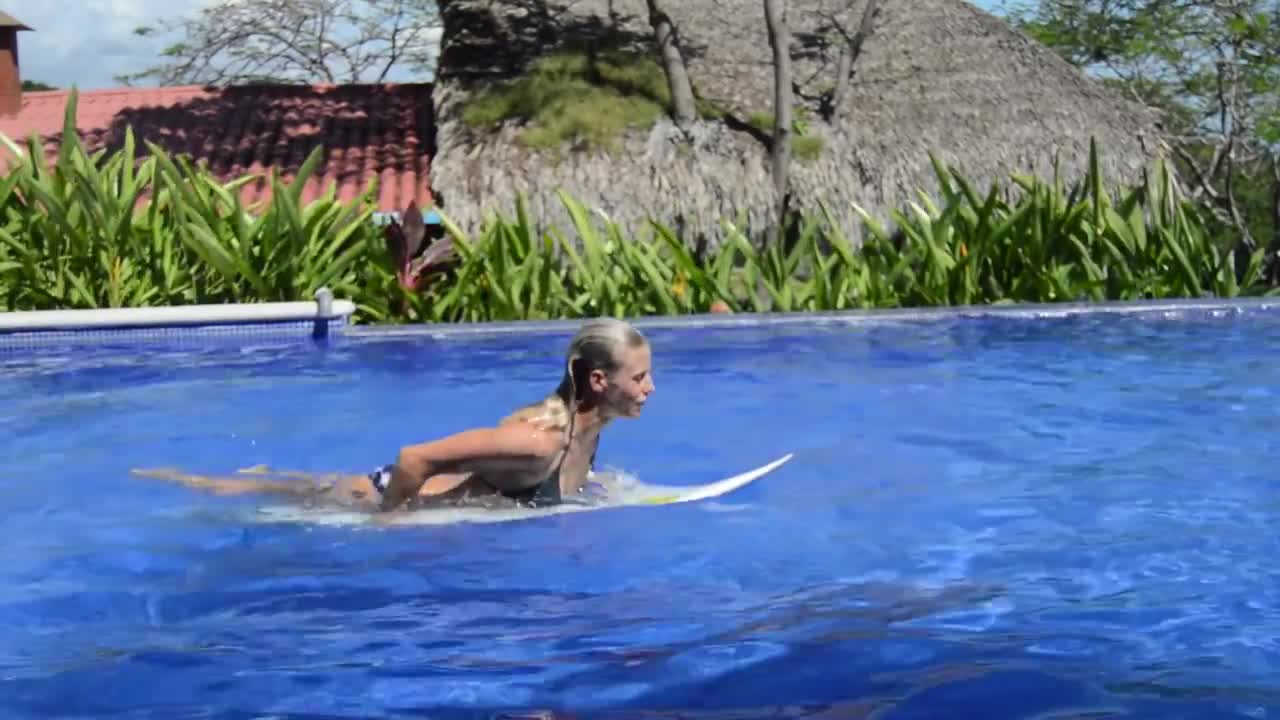 Surf Completely : How To Duck Dive