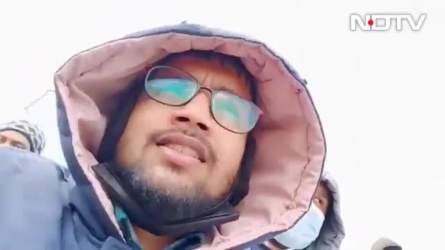 It's So Cold, Are Sleeping In The Open": Indian Student Reports For NDTV From Romania Border
