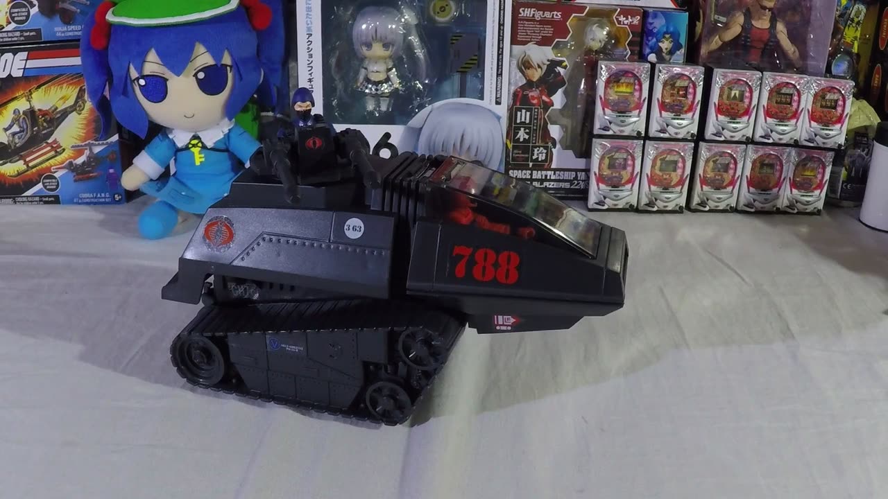 G.I. Joe Cobra H.I.S.S. with H.I.S.S. driver unboxing