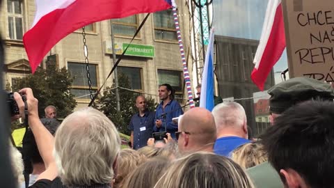 Demonstrace - Česká republika na prvním místě 3.9.2022 v Praze na Václavském náměstí