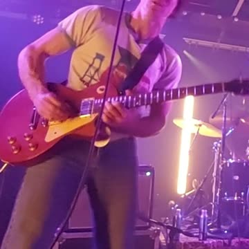 Darby McGlone (Easy Honey) - LIVE @ Saturn (Short 2)