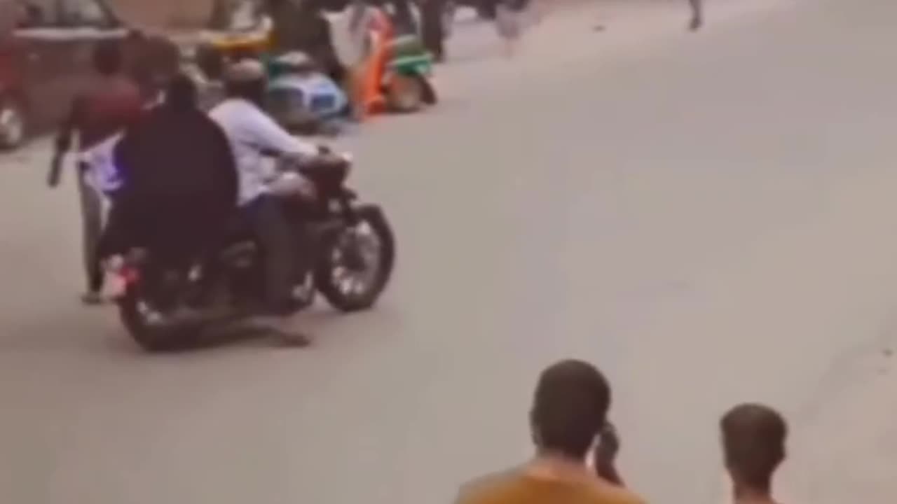Hasi rk ke dikhao