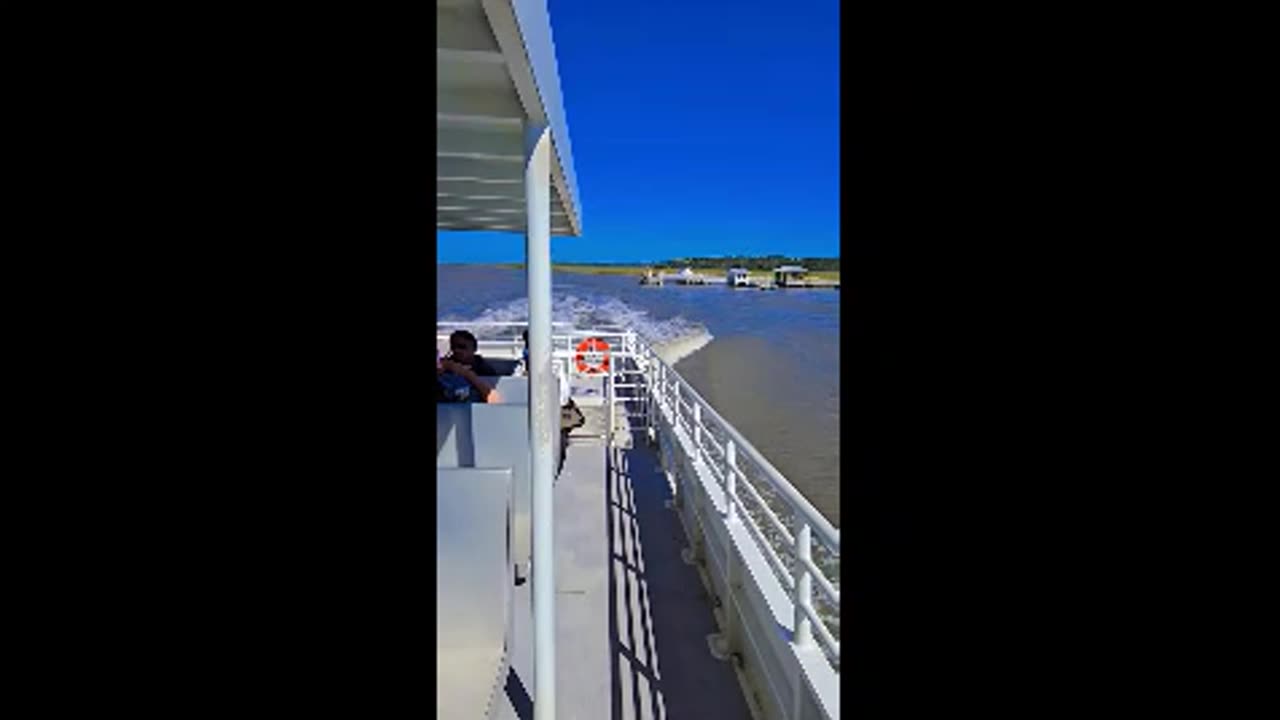 Video captures moments before the Sapelo Island ferry dock gangway collapsed