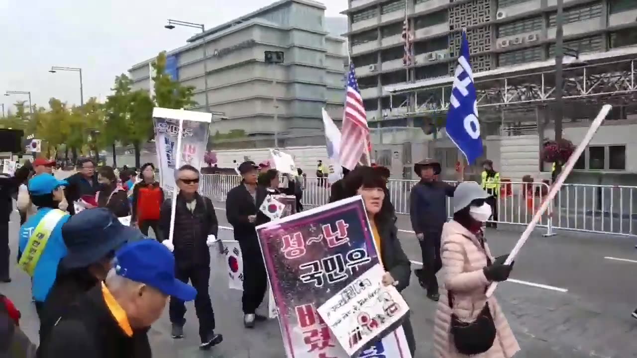 20191104_V3_S04(wF_ezFSfQEQ)마산 진해 창원에서도 오시고 우연히 만난 김진태의원의 깜작 놀랄만한 한마디!