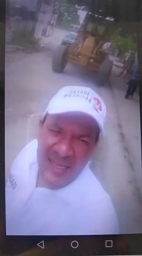 Candidato a la alcaldía de Arjona arregla vías