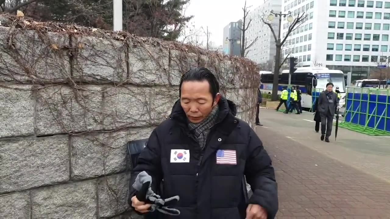 20200101_V3_S03(rulSkrFthKk)서울법대 15회 선배가 문희상 잡으러 국회에 오다