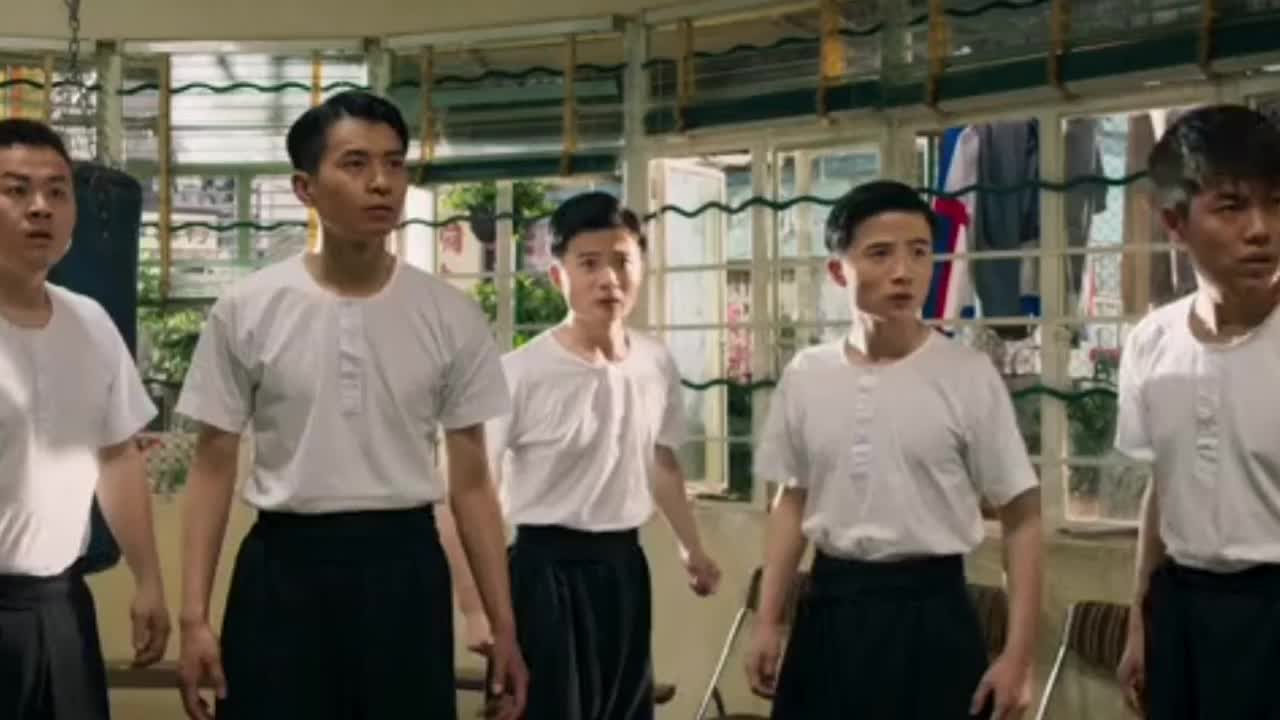 Bruce Lee student VS ip man's student