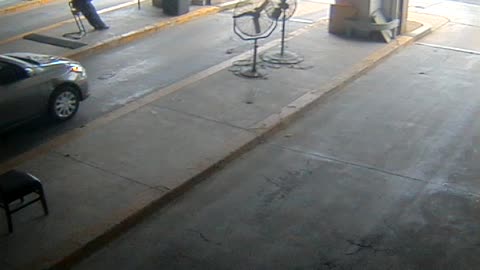3138RHOBG3CStGarageLeftDoor_2021-01-06_12h22min40s110ms.mp4