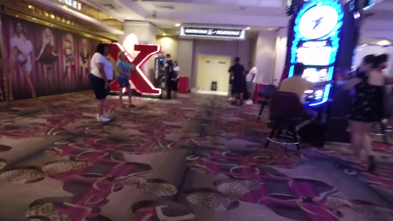 A walk trough the Flamingo hotel and casino in Las Vegas.