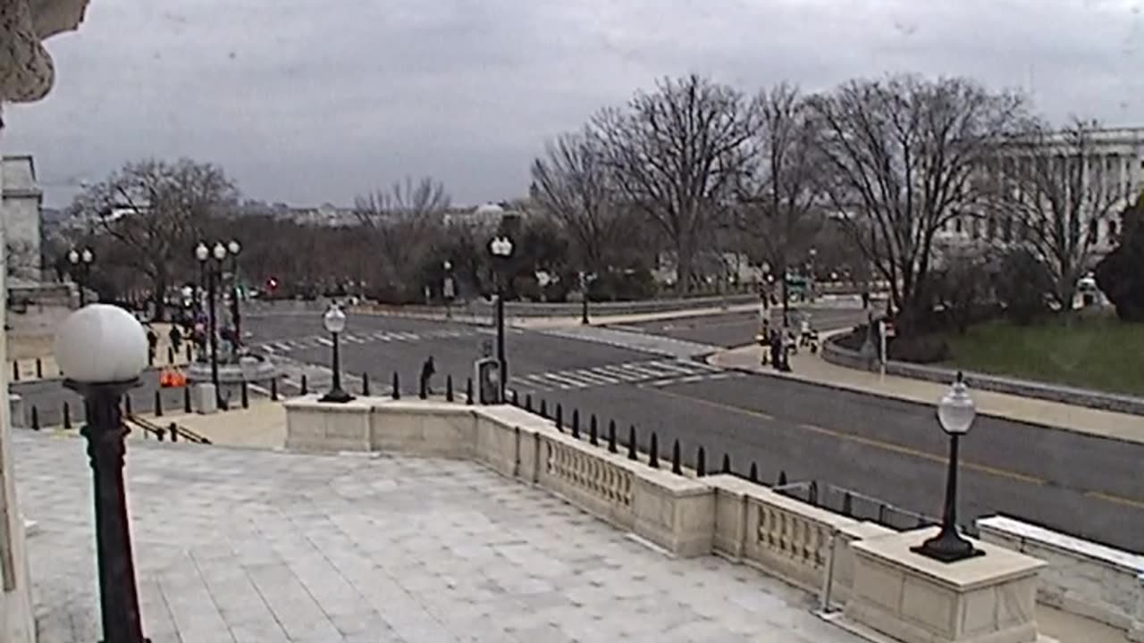 5144CHOB02RotundaExitExterior_2021-01-06_09h40min00s637ms.mp4