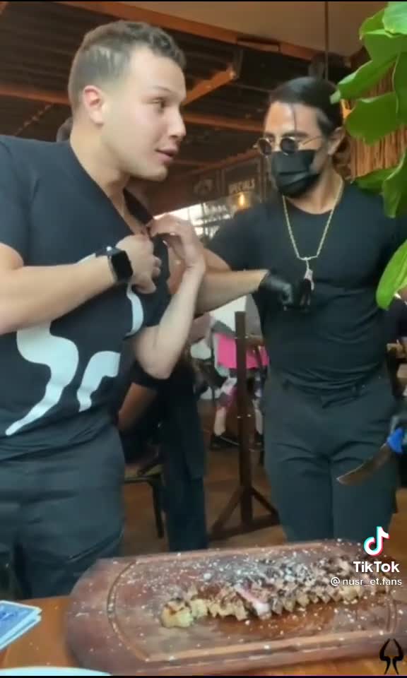 This magician is awesome