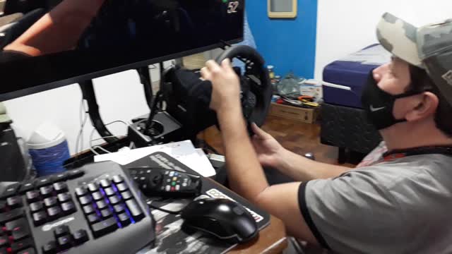 In this fifth video we set the slack setting on the Logitech G 923 Steering Wheel!