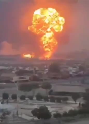 Yemen 🇾🇪, Syria, Lebanon and Gaza getting blown away as the middle east tumbles....