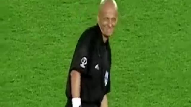 Angry 😠 refrees ever now vs then