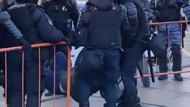 What the police are doing to the people of Ukraine