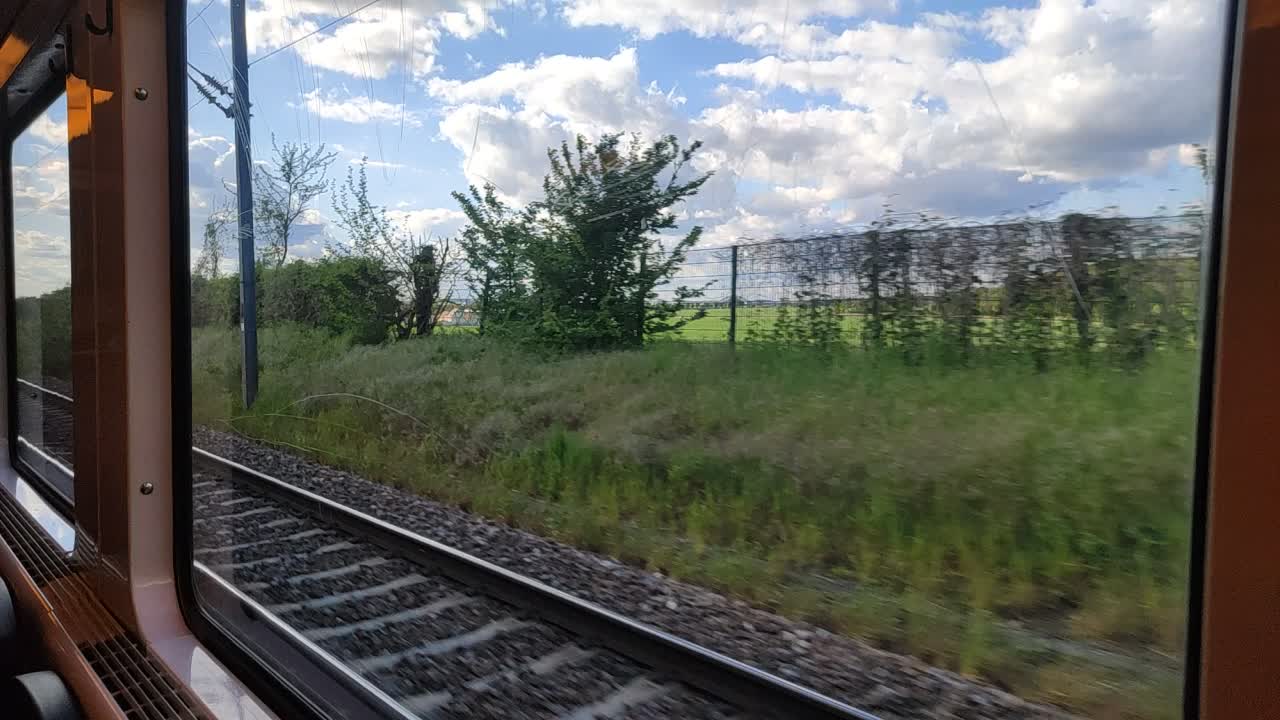 How fast Paris trains