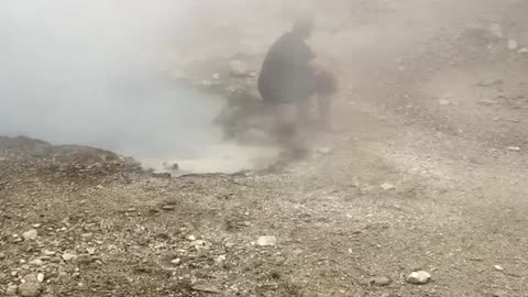 Man Illegally Washes Feet in Historic Geyser