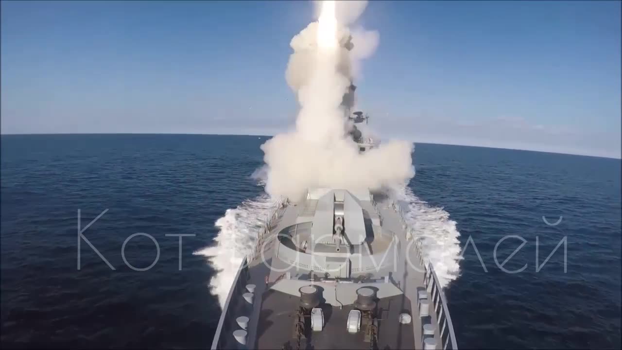 And this is how "calibers" are launched from the frigate "Admiral Makarov". It's beautiful...