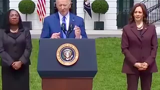 Joe Biden can’t find ONE word to describe America