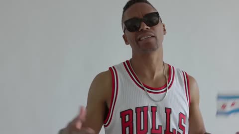 Lupe Fiasco - 100 Chicagos (Video)