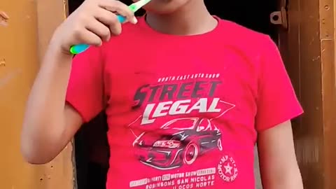 kya aapke toothpaste mein namak hai 😵😂 #viral #trending #shorts #comedy #ytshorts #funny