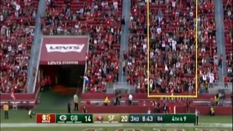 Packers kicker missed everything including the net..LMAO