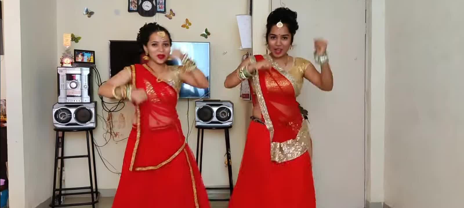 Mere hathon mein nau nau chudiya // chandani // Bollywood song // dance cover by // Milan yadav