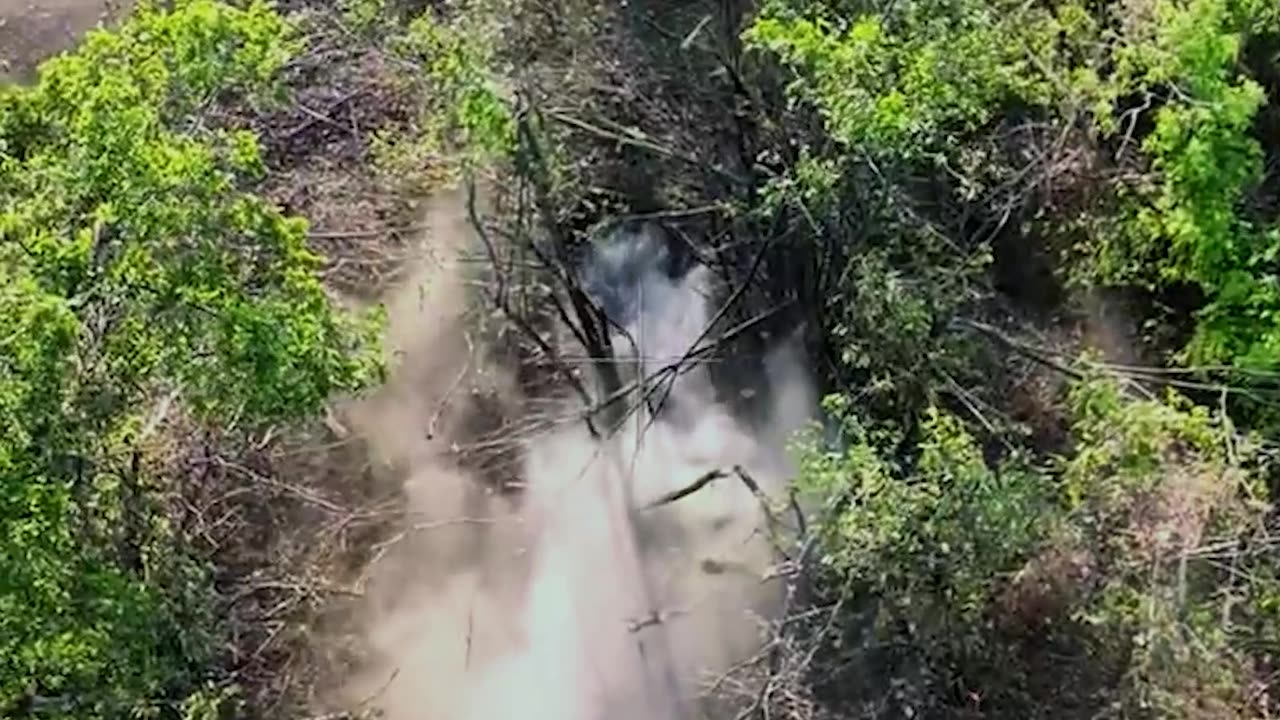 ウロジャイノエ近く ロシア軍拠点へのウクライナ軍によるドローン攻撃